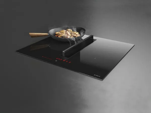 Elica NT-FIT-60 NikolaTesla FIT 60cm Induction Hob with Integrated Extraction_in use