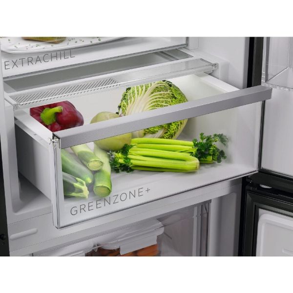 AEG ORC8M321CX 8000 Cooling 360° Freestanding Fridge Freezer in Silver_drawer