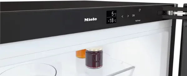 Miele KFN 4795 AD BST Freestanding Fridge Freezer in BlackSteel with with DailyFresh, NoFrost and DynaCool _display
