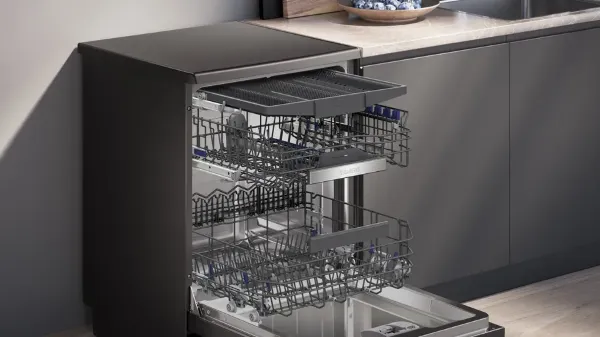 Siemens SN25EC13CE iQ500 60cm Freestanding Dishwasher in Brushed Black Steel Anti-fingerprint_open door
