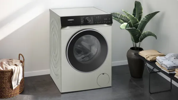 Siemens WG46H2AXGB iQ500 Washing machine, front loader 9 kg 1600 rpm, Silver inox main 2