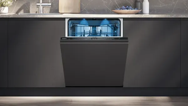 Siemens SN85EX07CG, Fully-integrated dishwasher open