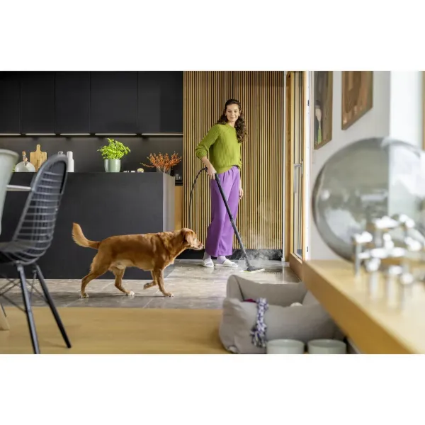 Karcher SC3 Karcher SC 3 EasyFix Steam Cleaner - White_in use 2
