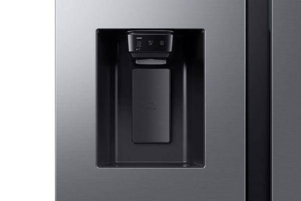 Samsung RS70F65KETEU  Series 6 SpaceMax™ 640L Smart American Fridge Freezer in Silver_dispenser
