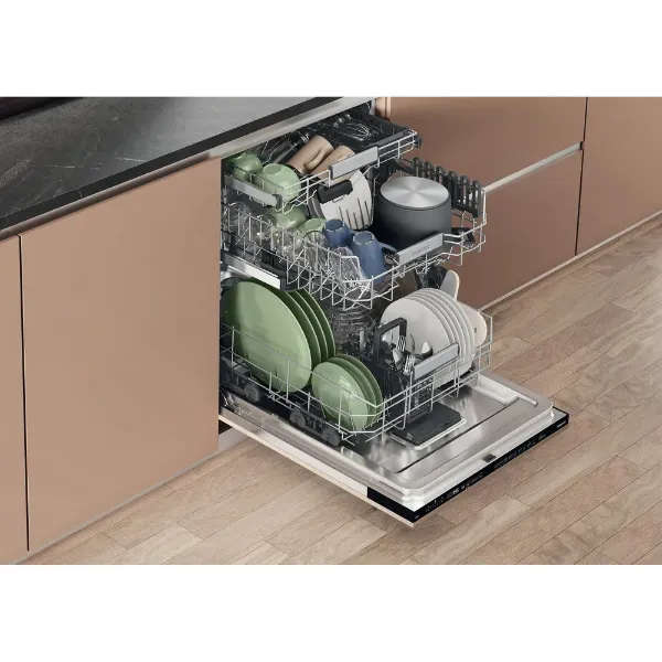 Hotpoint Hydroforce H8IHP42LUK Integrated Full Size Dishwasher with Maxi Space