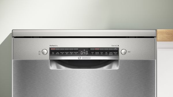 Bosch SMS6ZCI10G Full Size Freestanding Dishwasher in Silver Inox