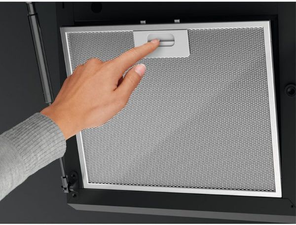 AEG DVX5661HB 6000 Hob2Hood Wall Mounted Cooker Hood Black_Filter Detail