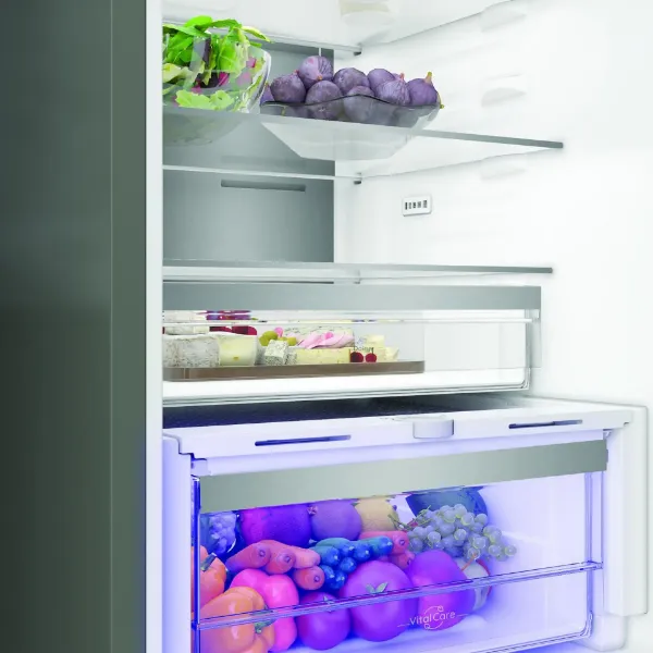 Hotpoint HPK26413XR6UKE 59.5cm 70/30 Fridge Freezer - Black Steel