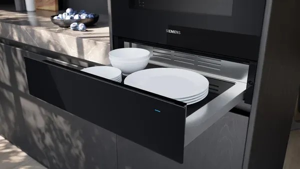 Siemens BI710C1B1B iQ700 Built-in warming drawer 60 x 14 cm Black demo