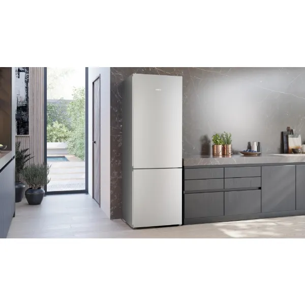 Siemens KG49NVIBG Free-standing fridge-freezer with freezer at bottom in stainless steel_installed